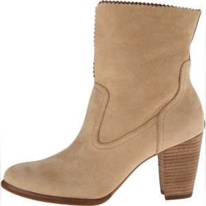 UGG Womens Thames Boots in Wet Sand size 9